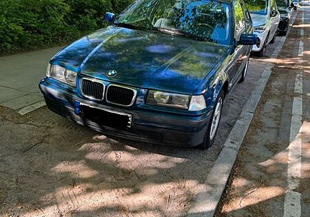 BMW 316i Compact -