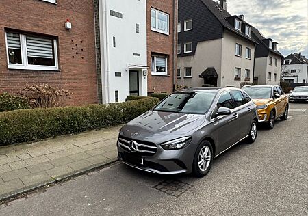 Mercedes-Benz B 180 d DCT | Sehr gepflegt |