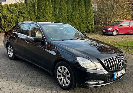 Mercedes-Benz E 300 CDI BlueEFFICIENCY ELEGANCE ELEGANCE