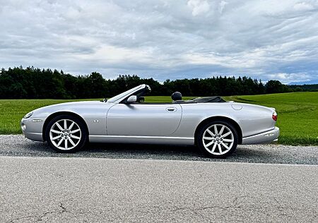 Jaguar XK8 Cabriolet - 4.2, letzte Vers. Vollaus. Telef
