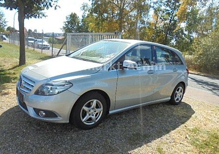 Mercedes-Benz B 180 d Automatik KLIMA+NAVI+KAMERA