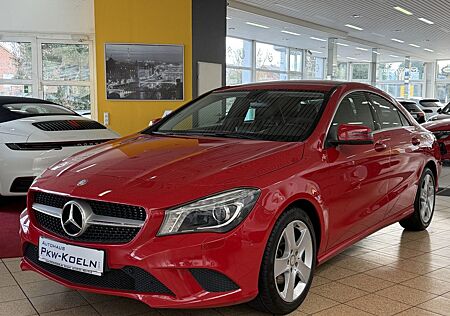 Mercedes-Benz CLA 200 7G-DCT Urban *Bi/XENON*PDC*LEDER*