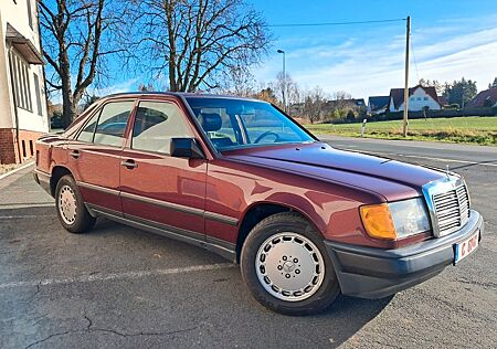 Mercedes-Benz 300 D 4 Matic