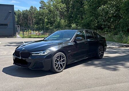 BMW 545e xDrive -