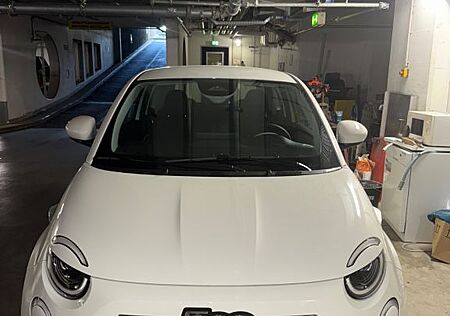 Fiat 500E Limousine 23,8 kWh -
