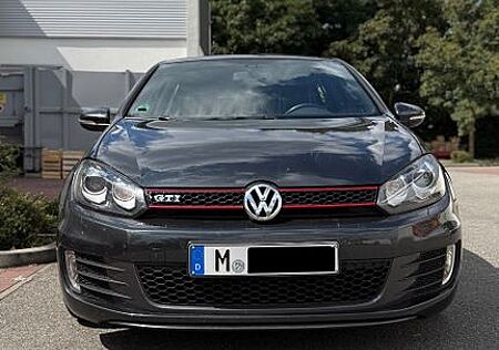VW Golf Volkswagen GTI 2.0 TSI DSG