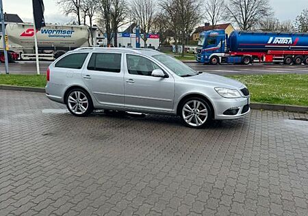 Skoda Octavia Combi 2.0 TDI DSG RS RS