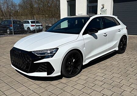 Audi RS3 Sportback Pano Sportabgas SONOS