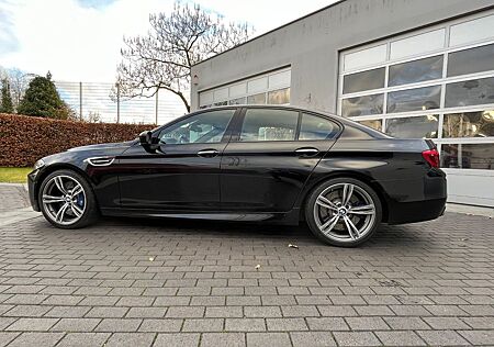 BMW M5 DKG LED H.KARDON M Multifunktionssitze
