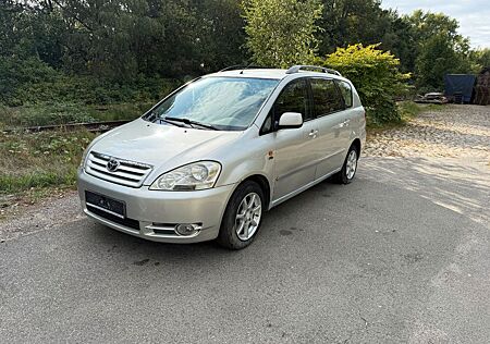 Toyota Avensis Verso 2.0 D-4D