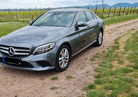 Mercedes-Benz C 180 9-Gang Rentnerfahrzeug