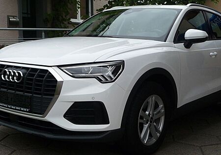 Audi Q3 35 TDI quattro basis