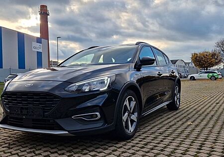 Ford Focus Lim. Active AHK 2,0Tdci 150PS Automatik