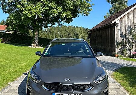 Kia Cee'd Sportswagon 1.4 T-GDI DCT Vision Sport...