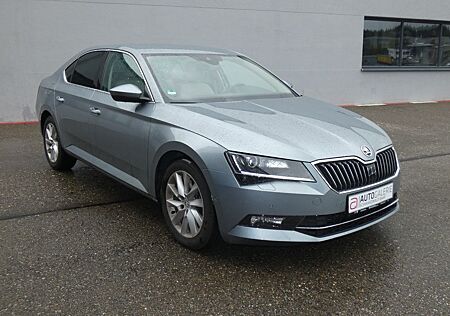Skoda Superb Lim. Style/Navi/ACC/Kamera