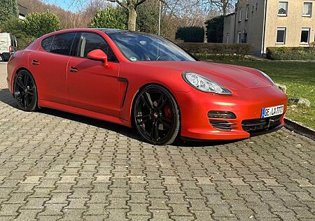 Porsche Panamera S