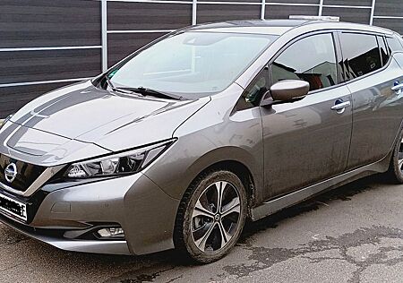 Nissan Leaf 150 PS 40KWH N-CONNECTA, Winterpaket