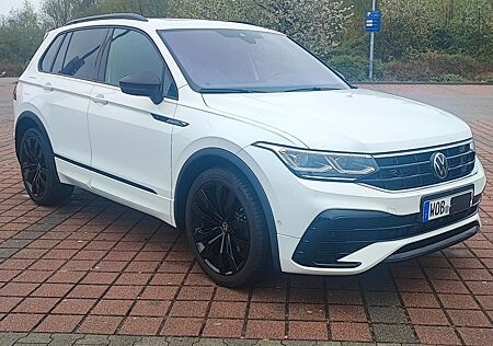 VW Tiguan Volkswagen 2.0 TDI DSG R-Line 20"+19" STH,Pano,Voll.