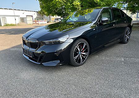 BMW 550 e xDrive M Sport Pro HUD PANO 360 B&W