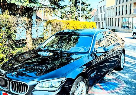 BMW 750i xDrive -Langversion