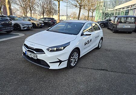 Kia Cee'd Ceed 1.5 T-GDI OPF Ultimate Edition