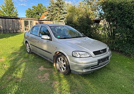 Opel Astra 1.6 Twinport Njoy Klimaautomatik Rentner