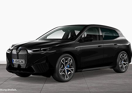 BMW iX xDrive40 AHK Harman/K LiveCockpitProf Kamera