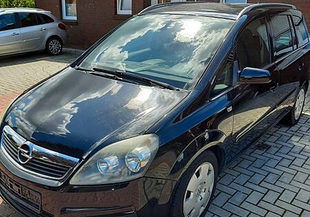 Opel Zafira Tourer 7 Sitzer,Navi,AHK,TÜV