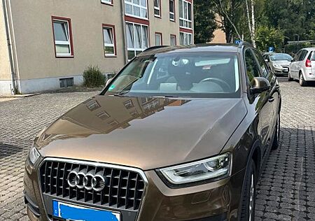 Audi Q3 2.0 TDI - braun