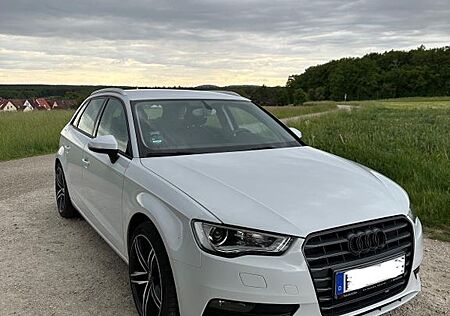 Audi A3 Sportback *TÜV*NAVI*TEMPOM*XENON*SITZH*SOUND