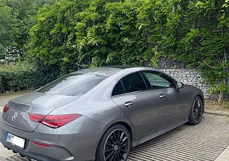 Mercedes-Benz CLA 200 d 4MATIC DCT -