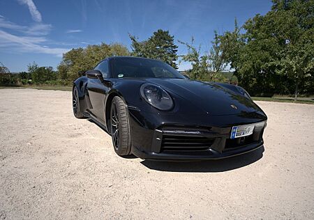 Porsche 992 Turbo S Coupé Akra, Burmester, Carbon