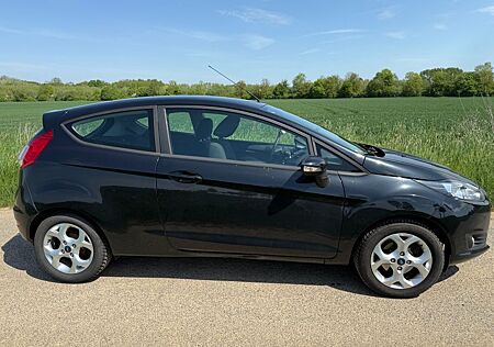 Ford Fiesta 1,0 EcoBoost 74kW S/S SYNC Edition SY...