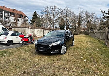 Ford Focus 1,5 TDCi 88kW Business Turnier. TÜV Neu