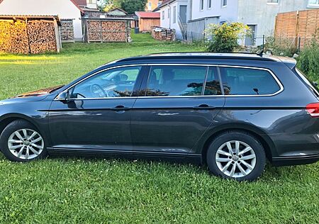 VW Passat Variant Volkswagen 2.0 TDI Highline AHK LED RFK ACC