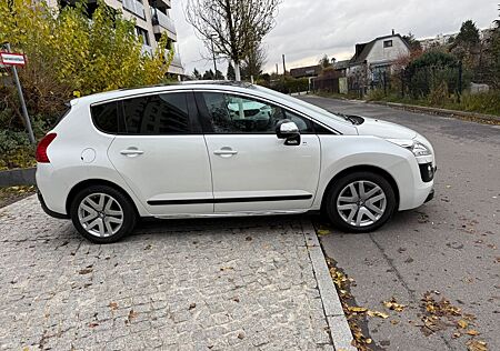 Peugeot 3008 2.0 HDi FAP HYbrid4 88g 120 kW + 27 kW