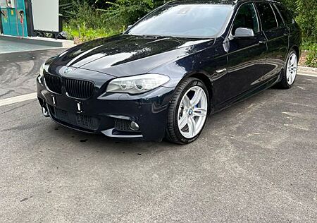 BMW 530d xDrive Touring F11 Voll