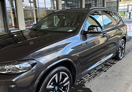 BMW iX3 INSPIRING INSPIRING