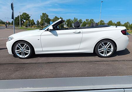 BMW 218d Cabrio M Sport;Neuwertig;Scheckheft