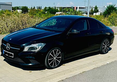 Mercedes-Benz CLA 180 Urban Urban