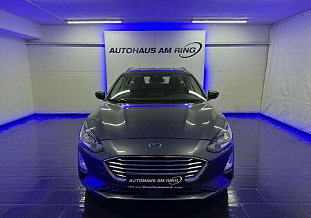 Ford Focus Turnier Titanium Aut 1HD KEY ACC NAVI SPUR