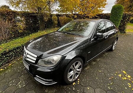 Mercedes-Benz C 250 BlueEFFICIENCY AVANTG. Autom. AVANTGARDE