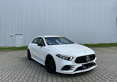 Mercedes-Benz A 200 AMG-Line mit Kamera und Widescreen