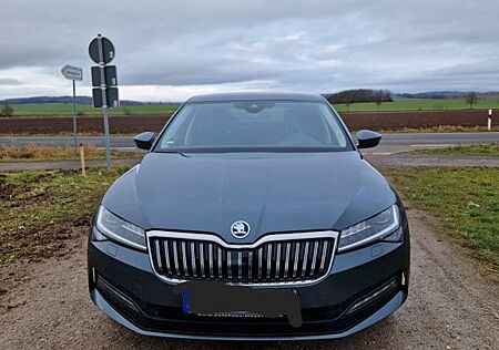 Skoda Superb 1.5 TSI ACT DSG AMBITION AMBITION
