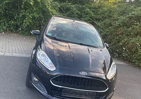 Ford Fiesta Trend - beschädigtes Fahrzeug/Parkrempler