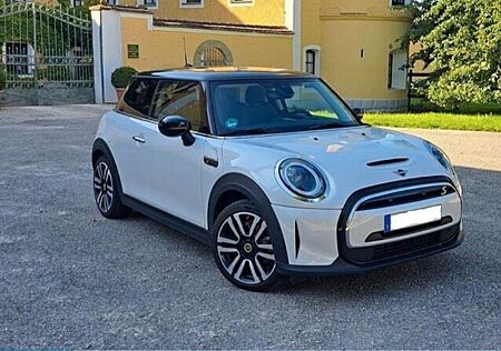 Mini Cooper SE Classic, Kamera, Keyless, 17",Garantie