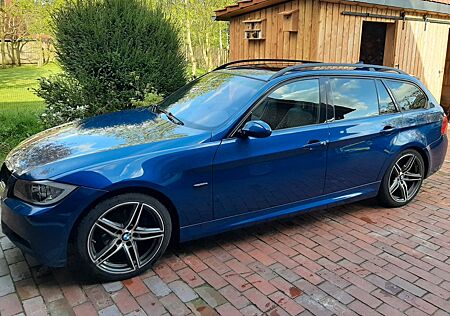 BMW 325i touring -