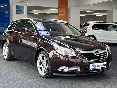 Opel Insignia A Sports Tourer 4x4*LEDER*NAVI*SITZH*