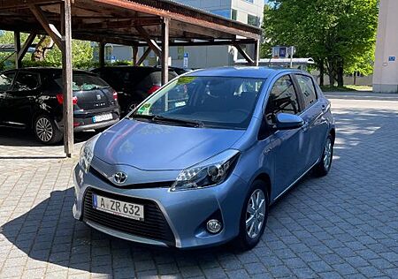 Toyota Yaris Hybrid Life (Design-Paket; konserviert)