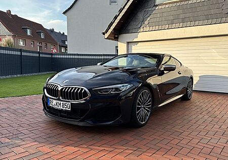 BMW M850i xDrive G15 Coupe Garantie Scheckheft